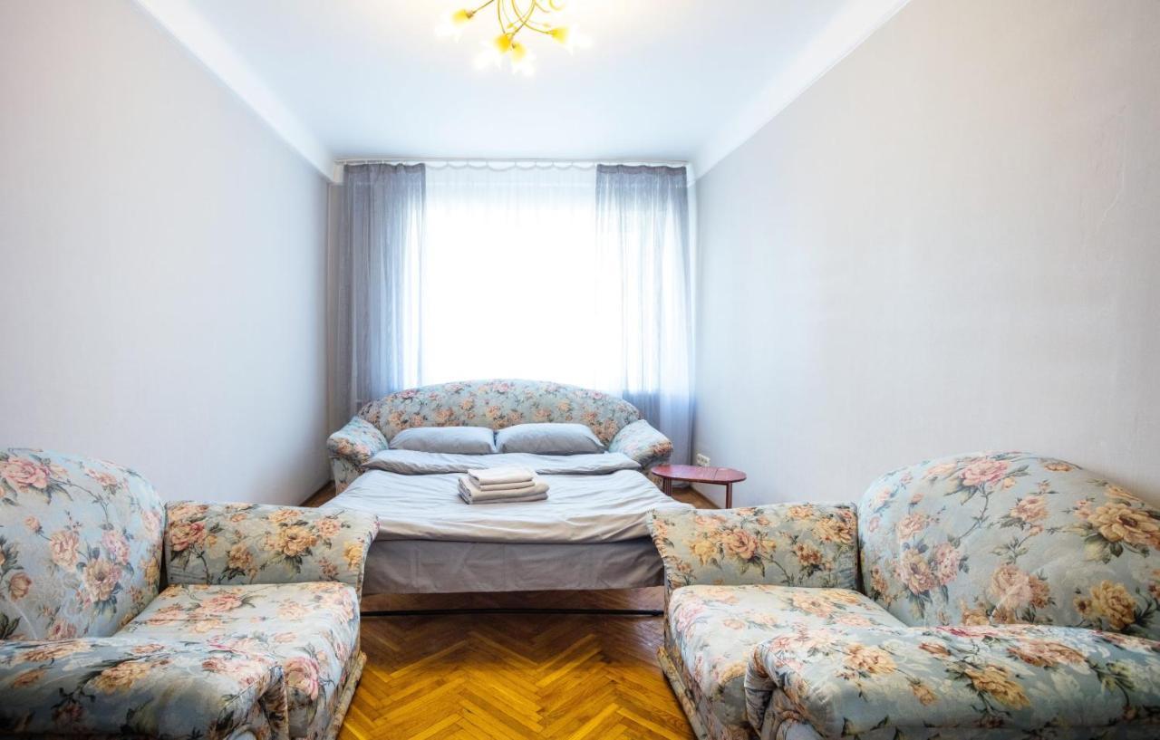 كييف Apartment Near Metro Pecherskaya المظهر الخارجي الصورة