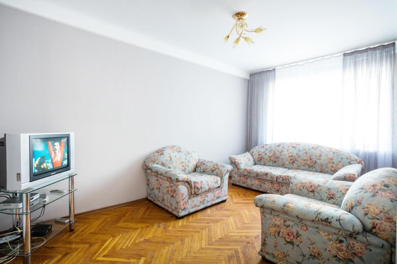 كييف Apartment Near Metro Pecherskaya المظهر الخارجي الصورة