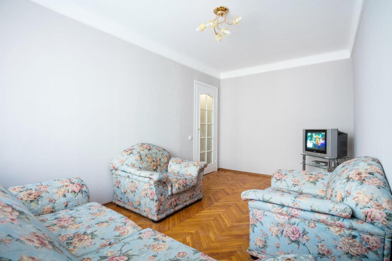 كييف Apartment Near Metro Pecherskaya المظهر الخارجي الصورة